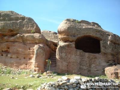 Yacimiento Arqueológico Celtibérico y Romano de Tiermes; el taller excursionista;actividades de mo